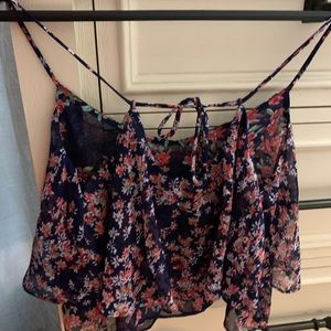 Floral cropped top never worn in XS